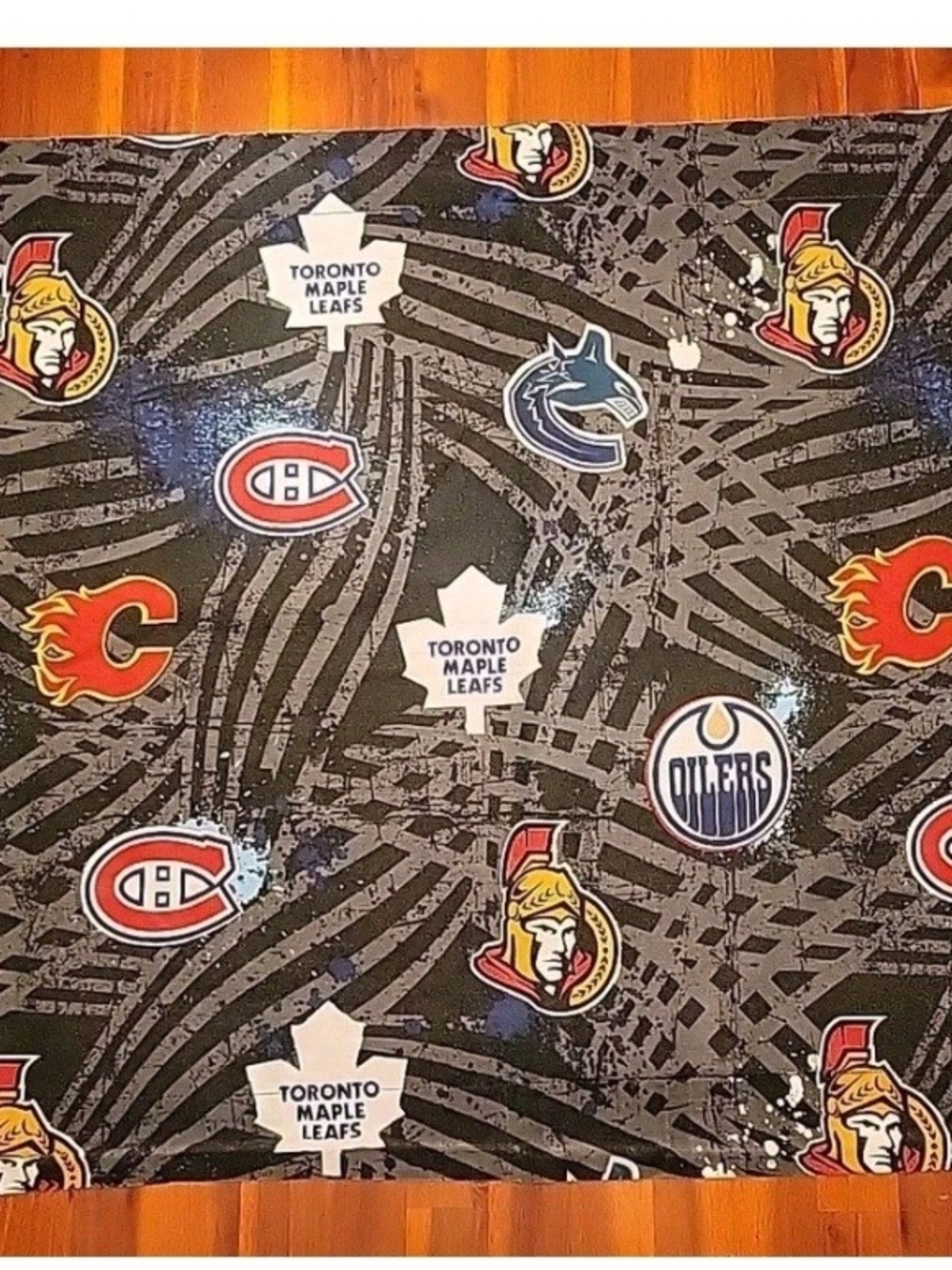 Single 90s NHL Pillow Case Canadian Team Logos 34"×22" Nice Pre-owned Condition